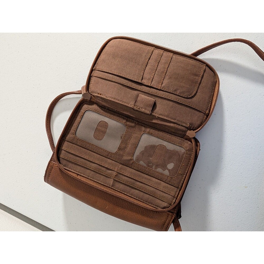 💐Fossil Brown Pebbled Small Crossbody with Credit Card Slots & Gold Hardware - Picture 4 of 5